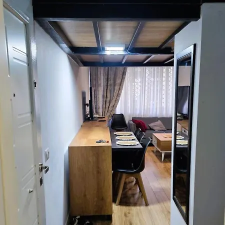 Modern & Bright Апартаменты *
